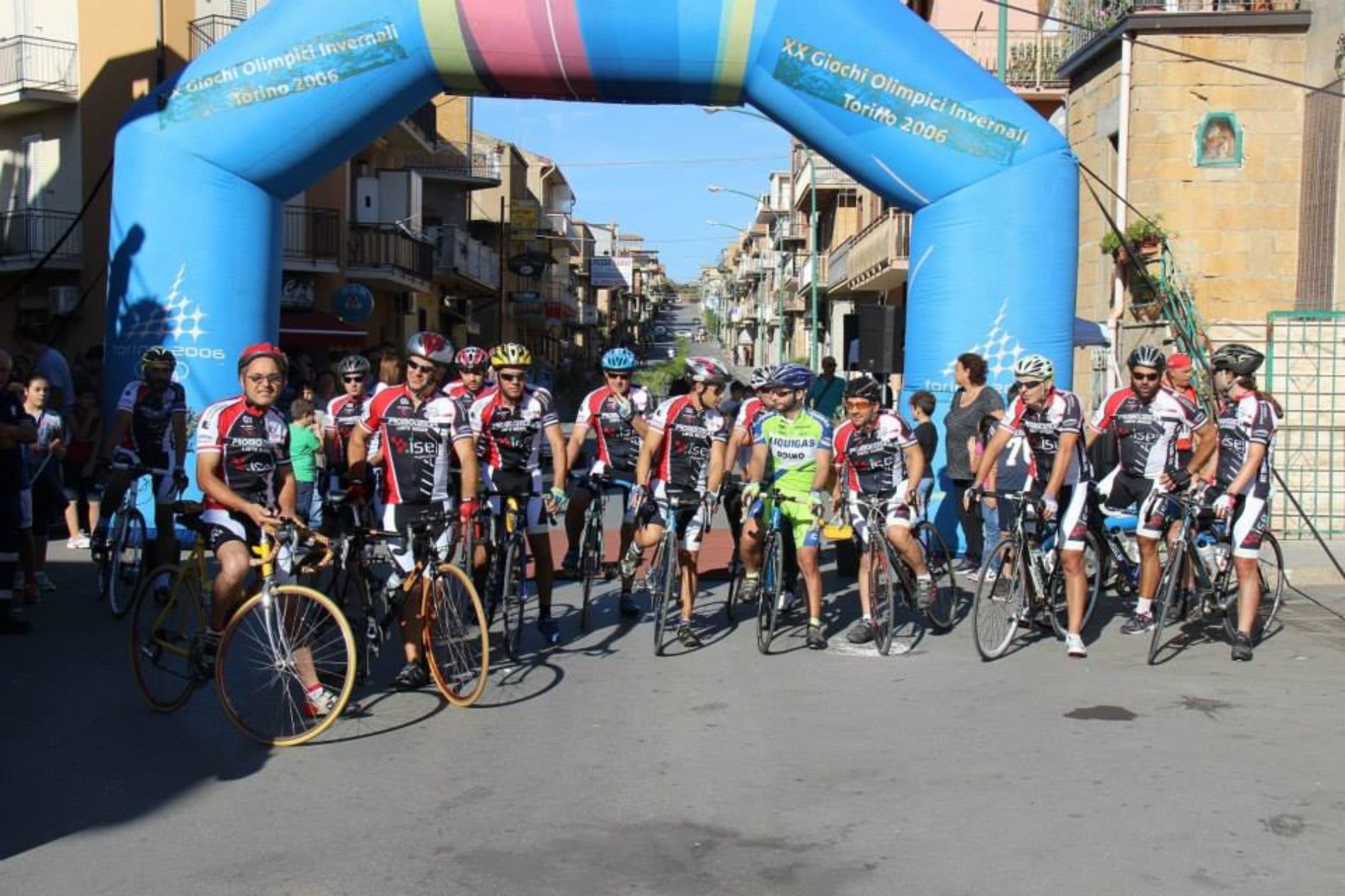 Nicosia, III Granfondo e Mediofondo Valdemone di ciclismo a cui hanno partecipato i ciclisti di Barrafranca