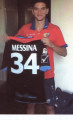 Giuseppe Messina con la maglia personalizzata