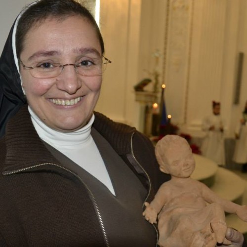 Famiglie barresi scrivono al Santo Padre per evitare il trasferimento di suor Damiana Lucignano