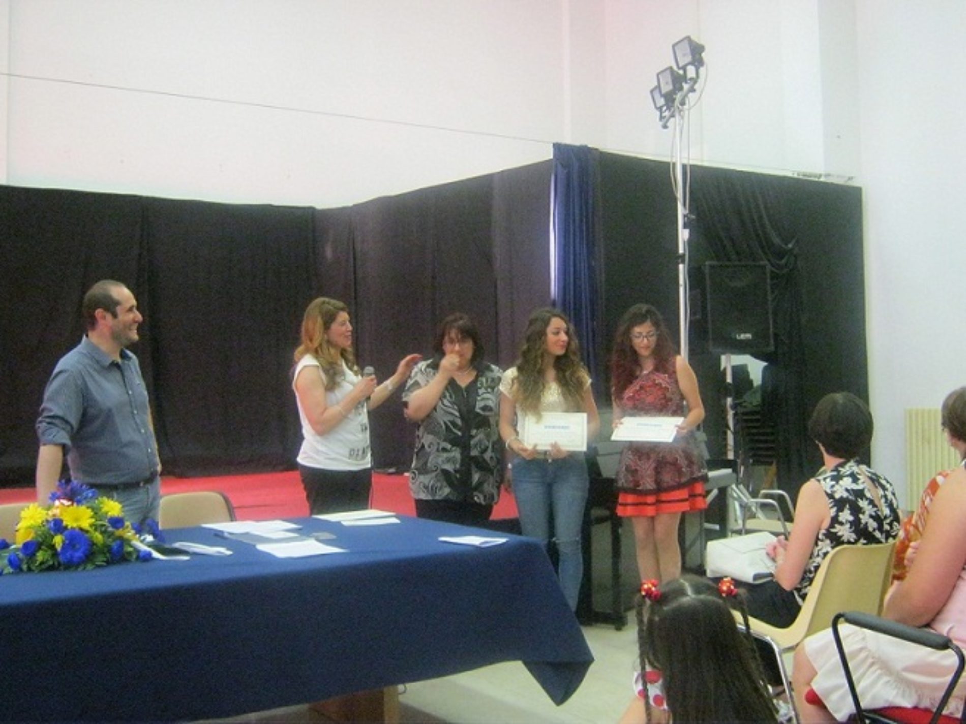 UCIIM premia gli alunni più meritevoli durante il IX “Caffè Letterario” dedicato a Gesualdo Nosengo.