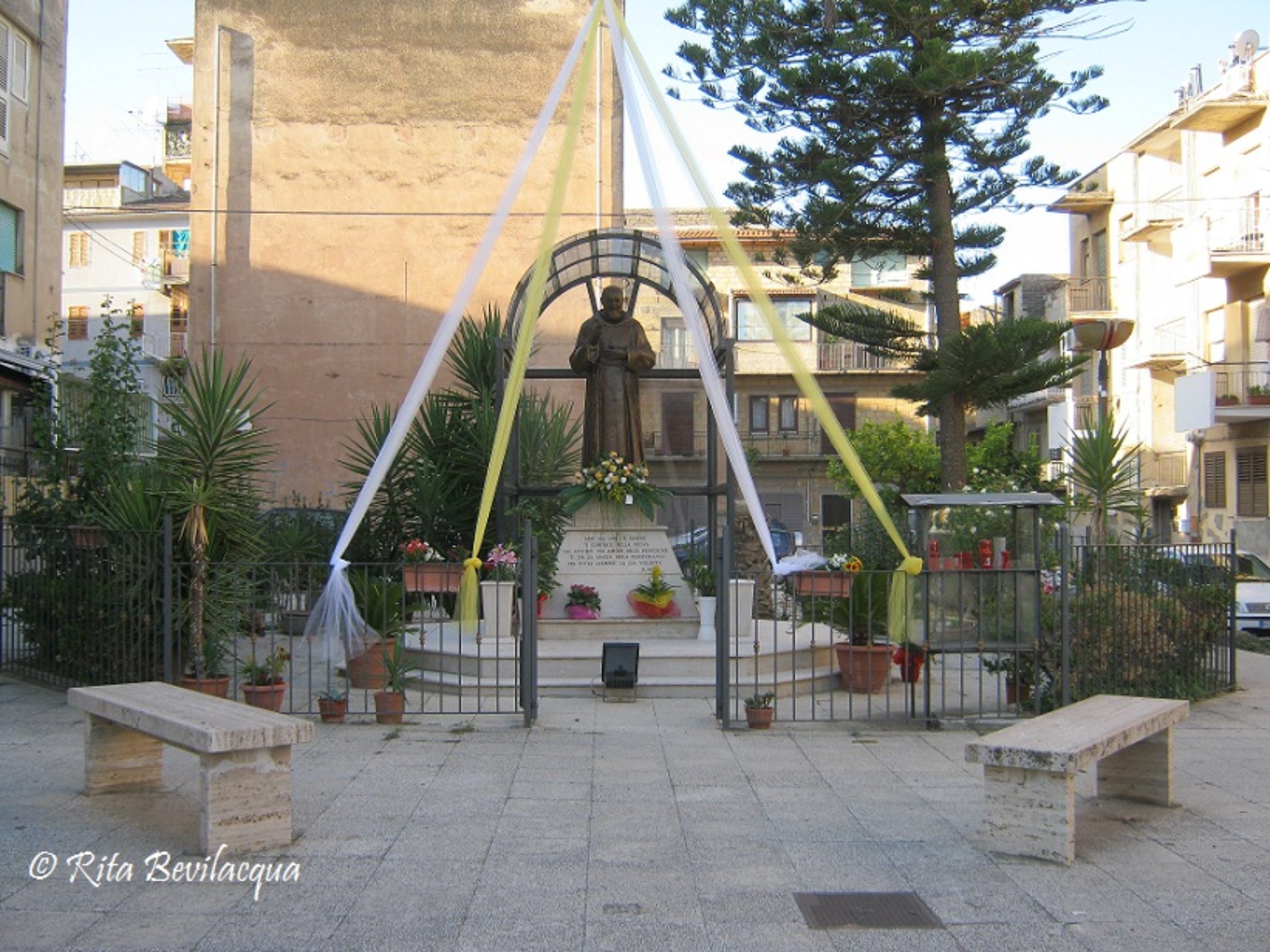 Anche Barrafranca festeggia San Pio da Pietralcina