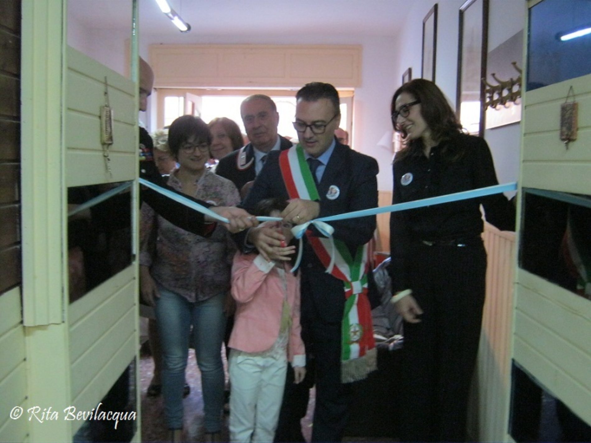 Inaugurata la mostra fotografica “Bambini nella Guerra”, nella sede dell’Ass. Naz. Carabinieri di Barrafranca