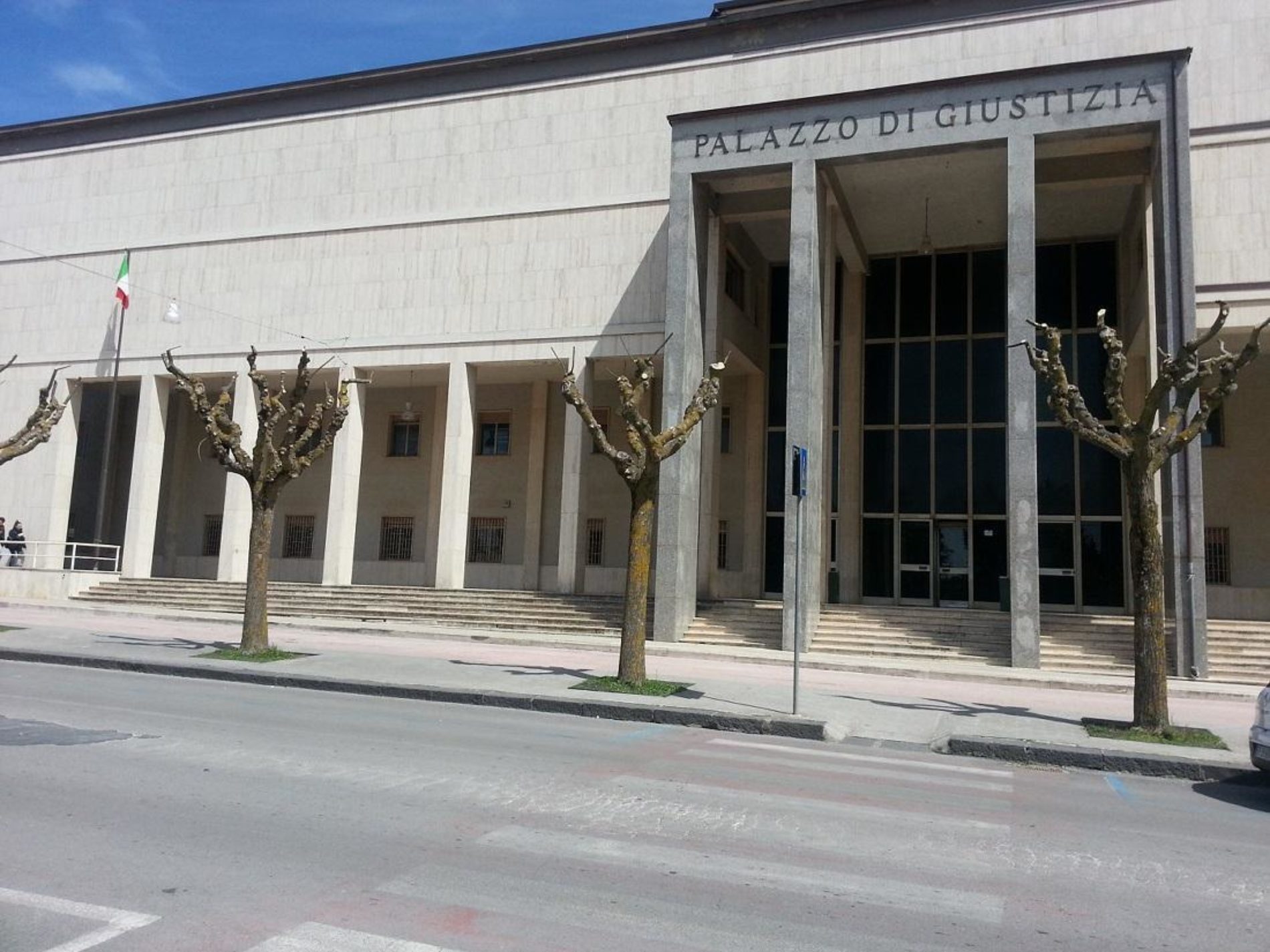 BARRAFRANCA. Presunto abuso d’ufficio della Comandante di Polizia Locale Maria Costa. Non ammessa, dal Tribunale di Enna, la costituzione di parte Civile di tre barresi.
