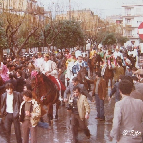 I PIGNATUNA- antica tradizione del carnevale barrese
