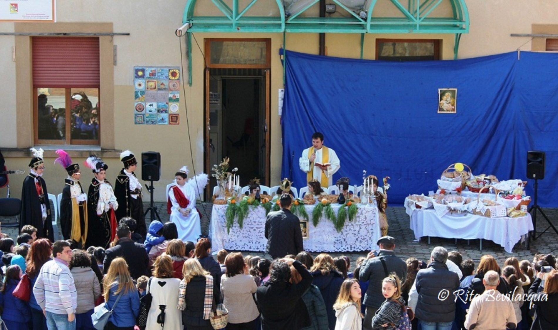 La tradizione della “Tavolata di san Giuseppe” realizzata dall’Istituto Comprensivo “S. G. Bosco” Barrafranca