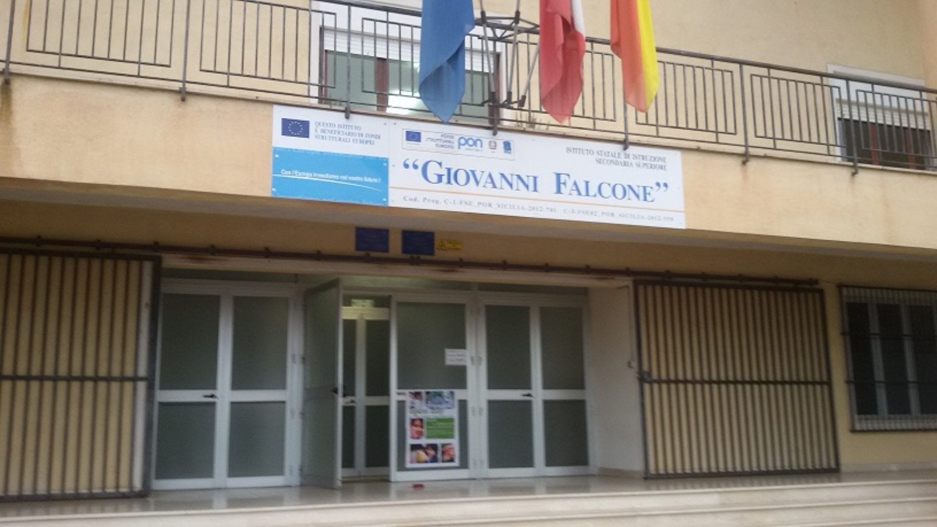 Barrafranca. I.S.I.S.S Falcone, messaggio di vicinanza e solidarietà a Giancarlo Amabiletti, maresciallo della stazione dei carabinieri