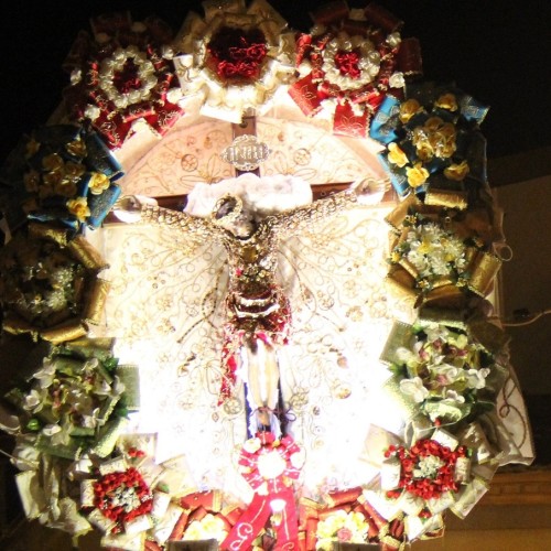 Video – Alcuni momenti della processione del Venerdì Santo: “U Trunu”, “Addulurata cu San Giuvanni” e “U Signuri di l’Urna”