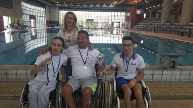 Ottime prestazioni al campionato regionale di nuoto (specialità dorso e rana) per il barrese Cravotta, l’armerino La Rosa e il mazzarinese Pecoraro