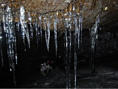 Siciliani e Sicilianità- la Grotta del Gelo, in Sicilia