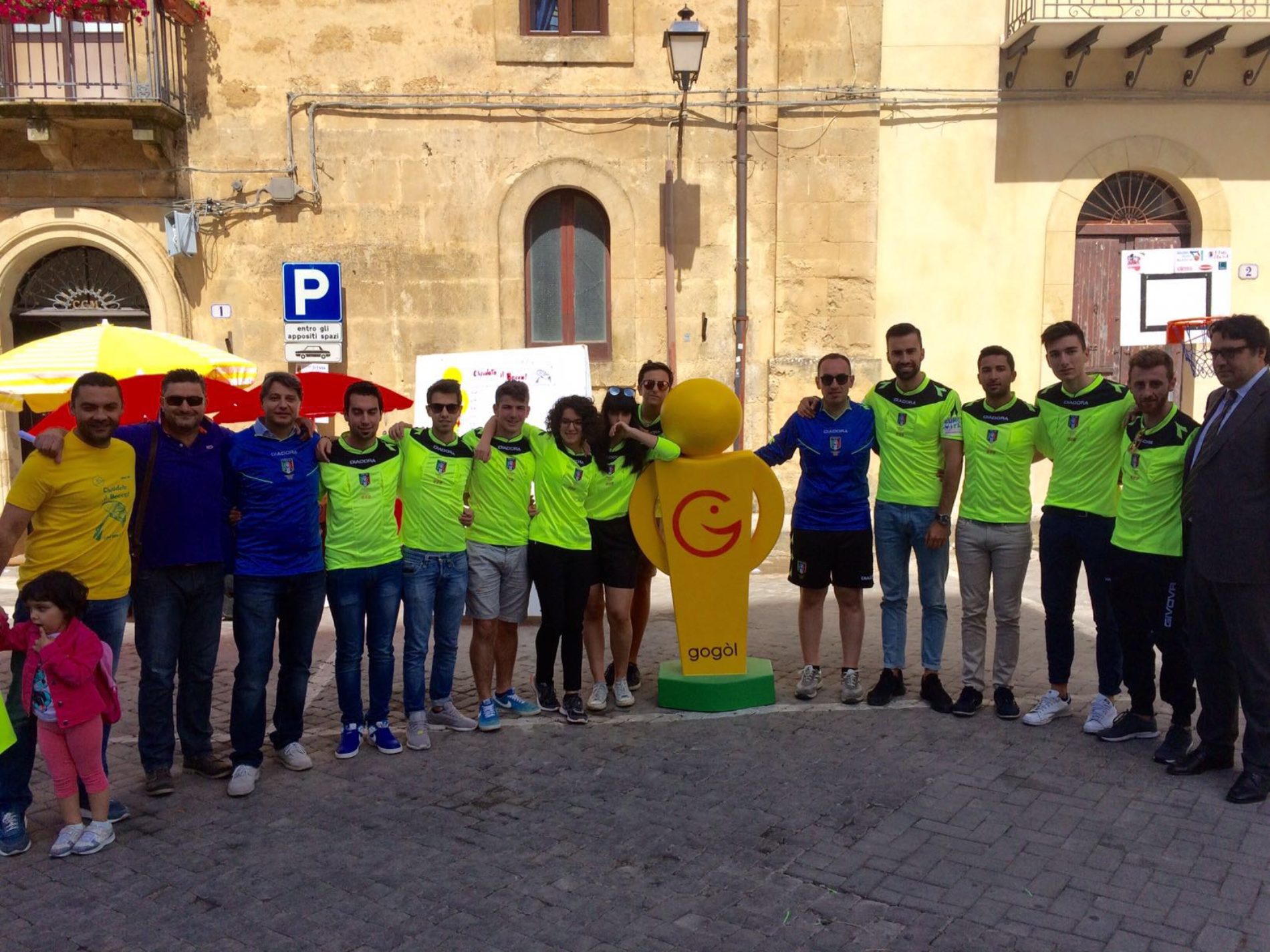 Il rispetto delle regole per una convivenza pacifica: è il tema della delegazione di arbitri ennesi presentato ai bambini del Grest
