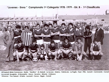 Le vecchie glorie di una storica società di calcio ad Enna per celebrare lo “Juvenes Day”