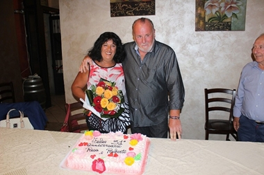 Sposi argentini in visita dei loro parenti che, a sorpresa, organizzano una festa per il loro 31 anniversario di matrimonio