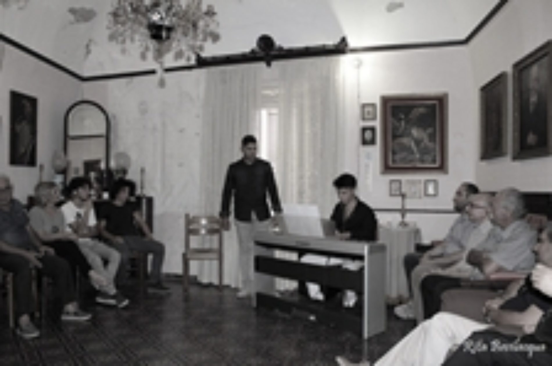 Il Salotto artistico-letterario “Civico 49” ospita il giovane baritono Erald Stellino