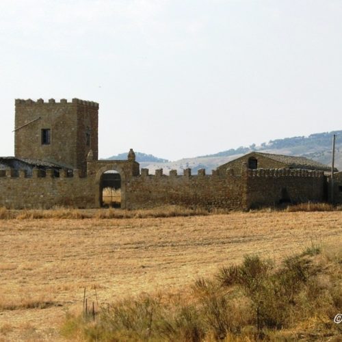 Il complesso rustico di Torre di Pietro