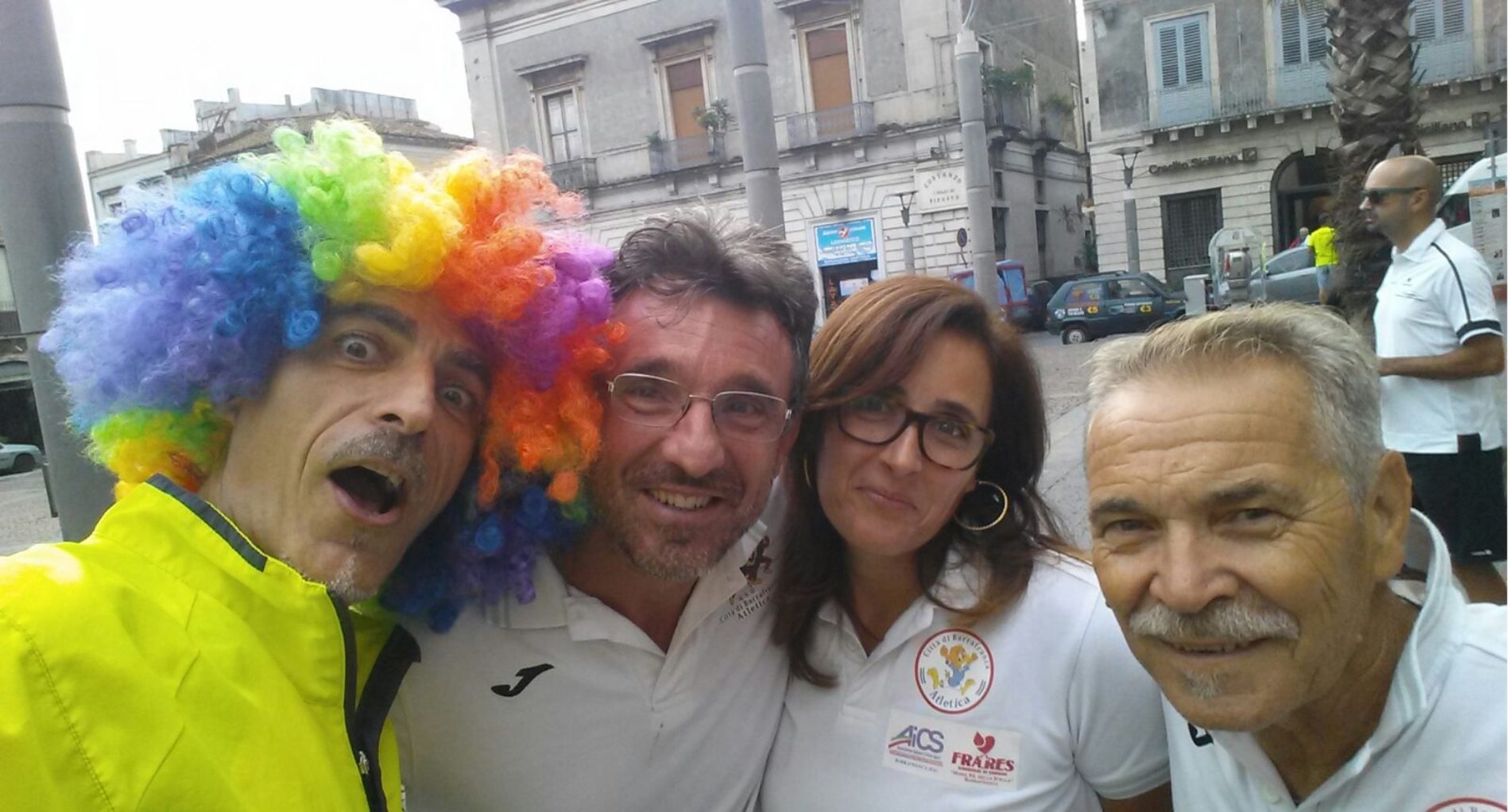 La Barrafranca Running presente contemporaneamente alla maratona di Venezia e alla maratonina di Riposto