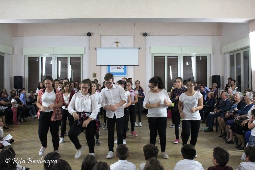 festa-dei-nonni-2016-scuole-medie-barrafranca-10