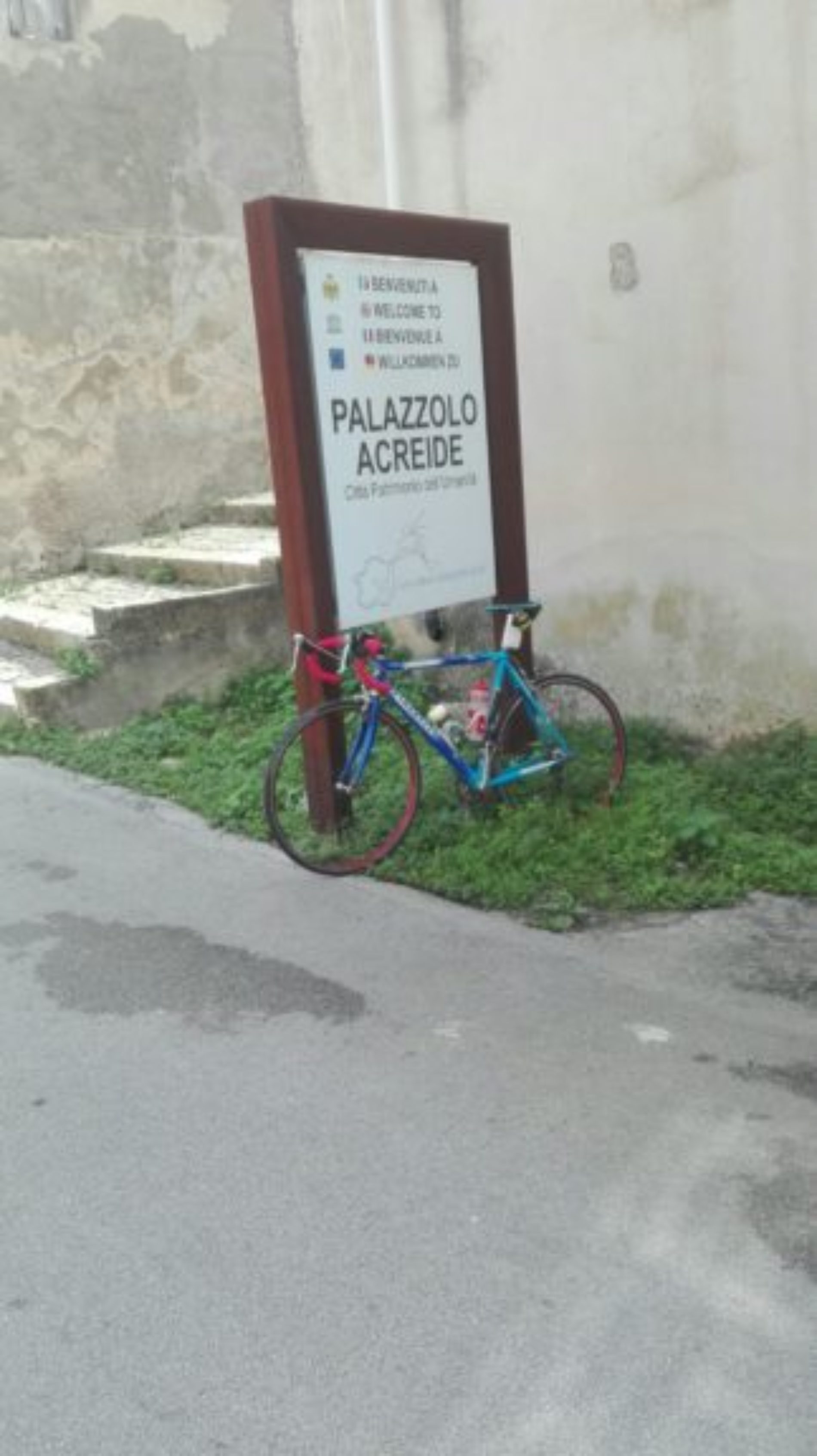Ciclista barrese “sfida” la solitudine e compie la lunga tappa “Barrafranca – Avola” in 6 ore e 30 minuti