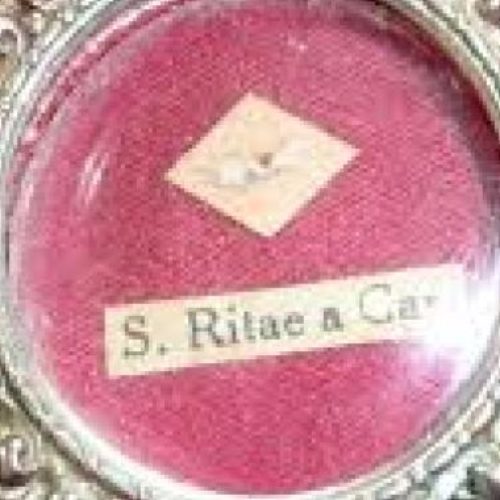 Ad Enna migliaia di pellegrini da tutta la Sicilia per rendere omaggio alla reliquia di Santa Rita