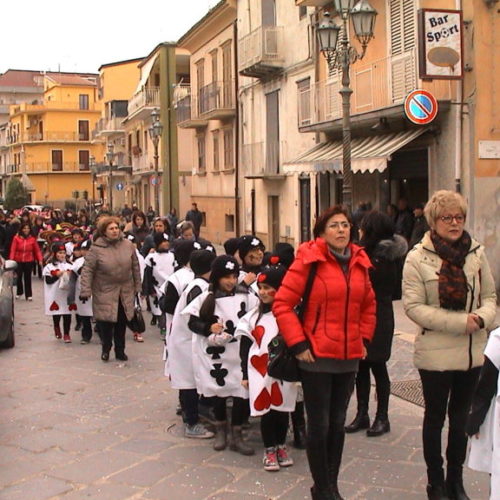 Carnevale pietrino. Oggi sfilata in maschera delle scolaresche