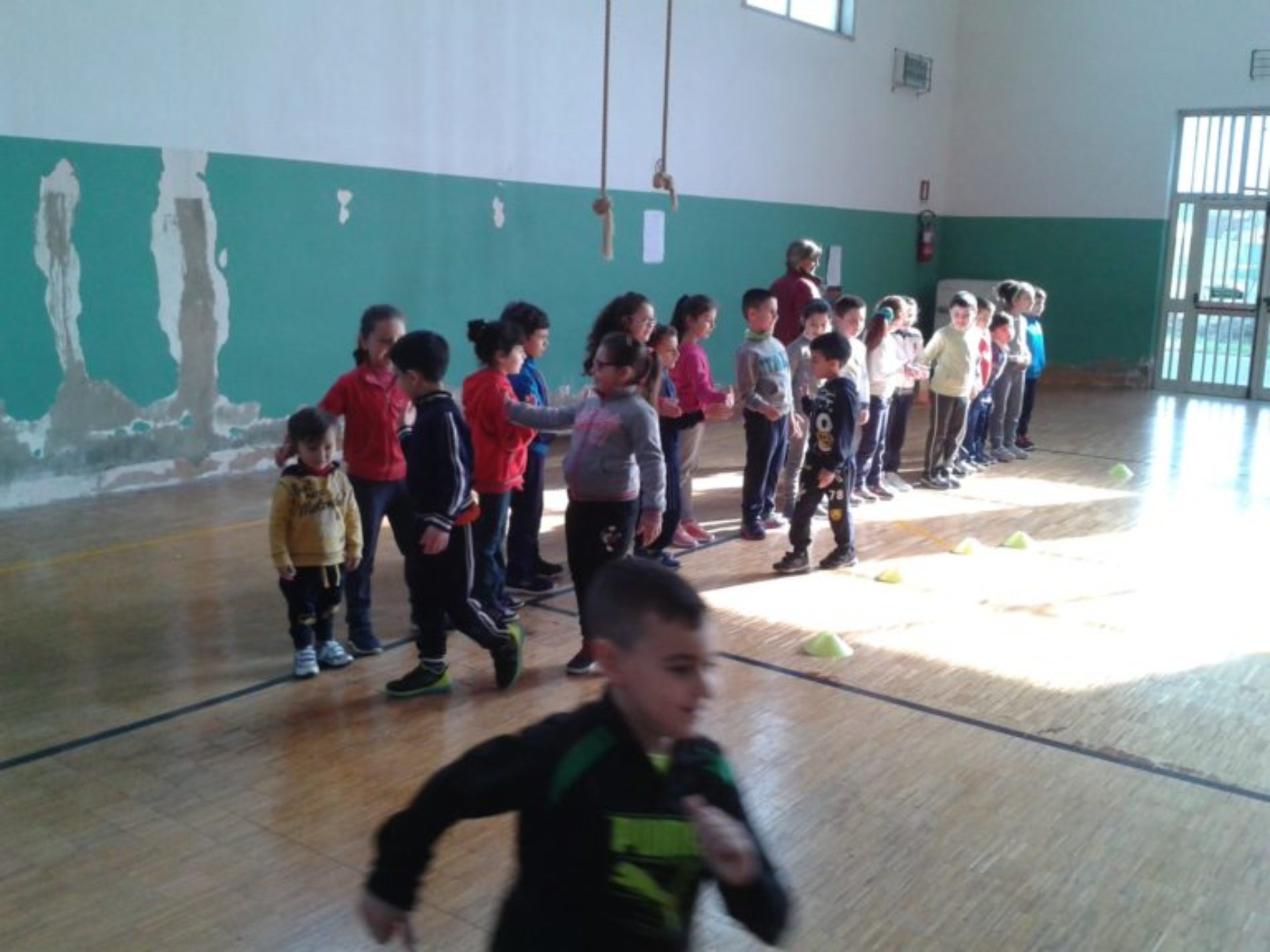 Pietraperzia. Giochi di Primavera con esercizi di abilità alla scuola “Verga”