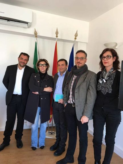 l'assessore regionale con Accardi per il ex Rmi