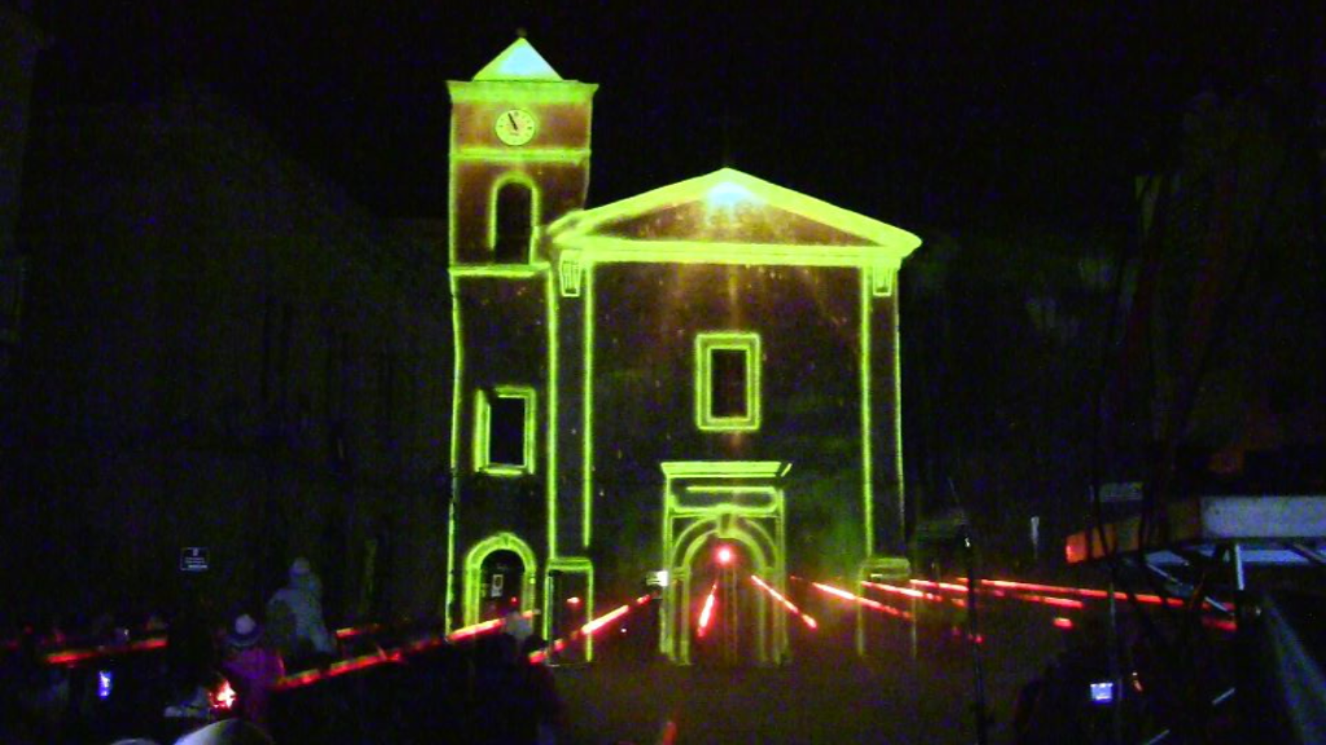 Pietraperzia. Uno spettacolo video mapping 3D proiettato nella facciata della chiesa