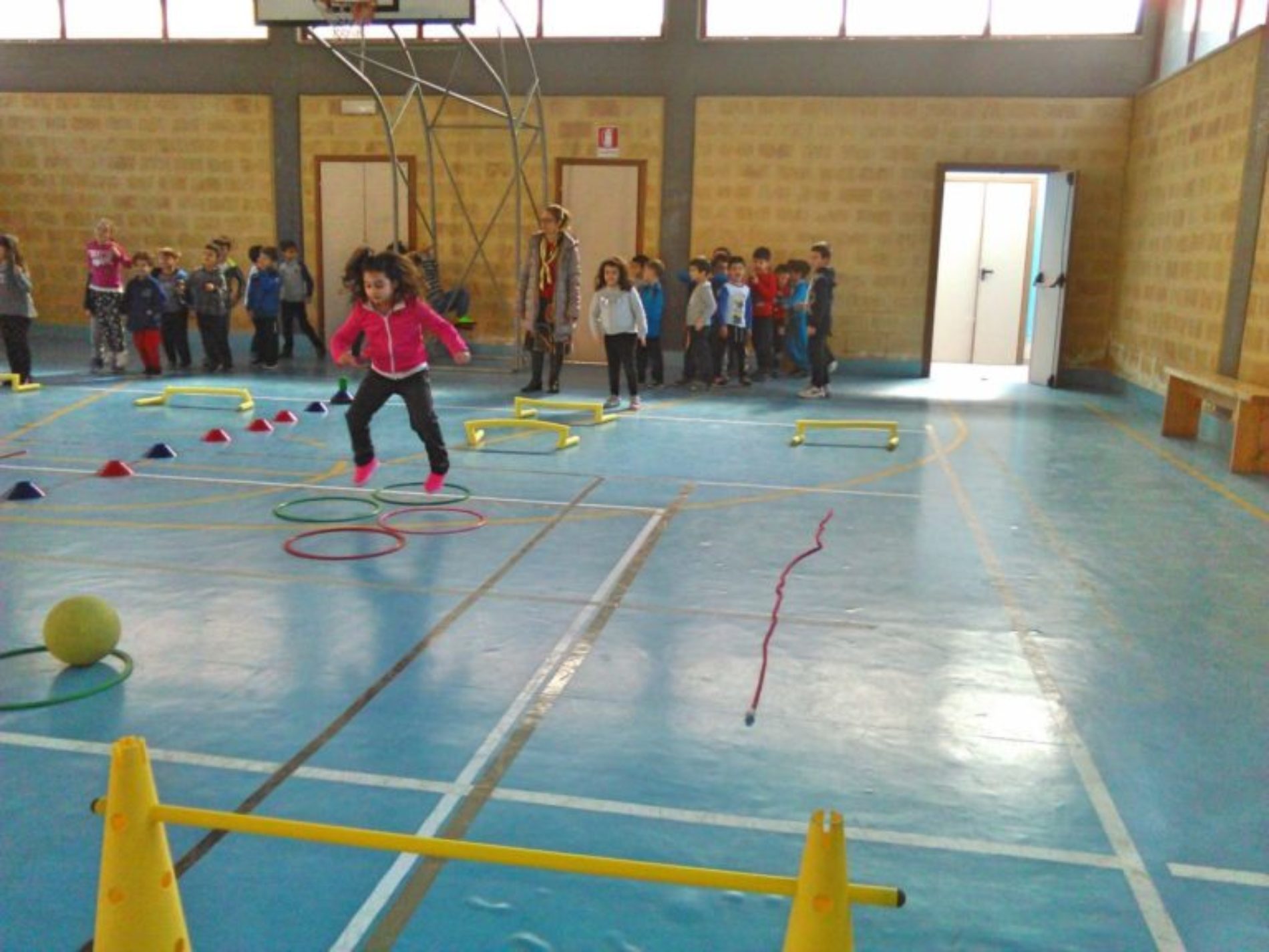 Pietraperzia. Molta partecipazione ai Giochi di Primavera disputati nel plesso “Marconi” e “Giovanni Paolo II”