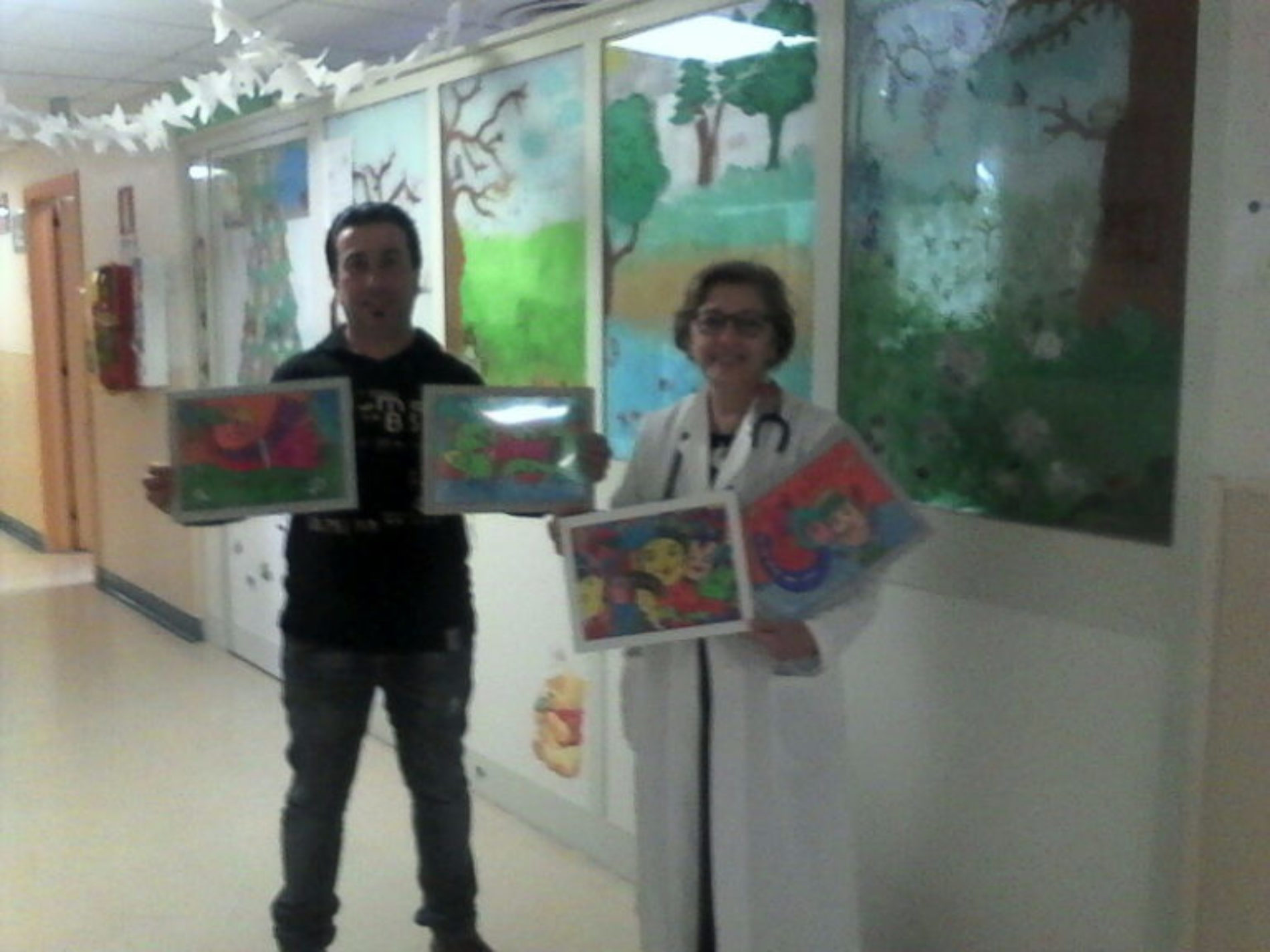 Giuseppe Finestra dona 10 disegni al reparto di pediatria di un ospedale etneo per regalare un sorriso ai bambini