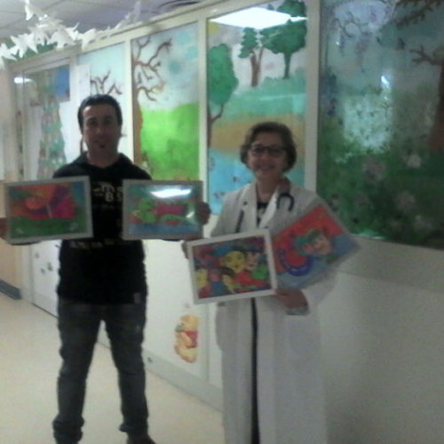 Giuseppe Finestra dona 10 disegni al reparto di pediatria di un ospedale etneo per regalare un sorriso ai bambini