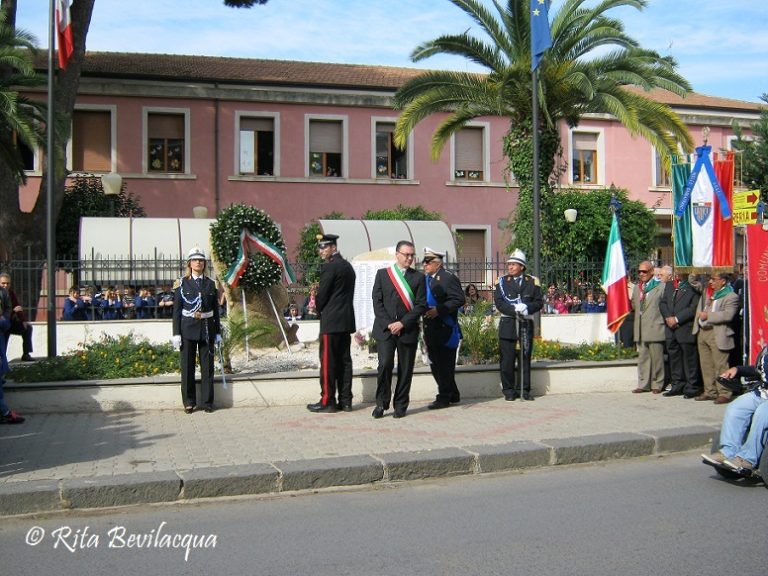 Inaugurazione monumento caduti 2 Guerra Mondiale (3)