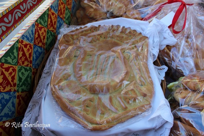 Raccolta pane di sant'Alessandro 2017 (3)