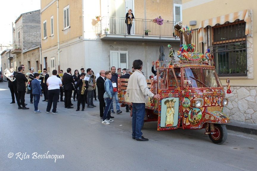 Raccolta pane di sant'Alessandro 2017