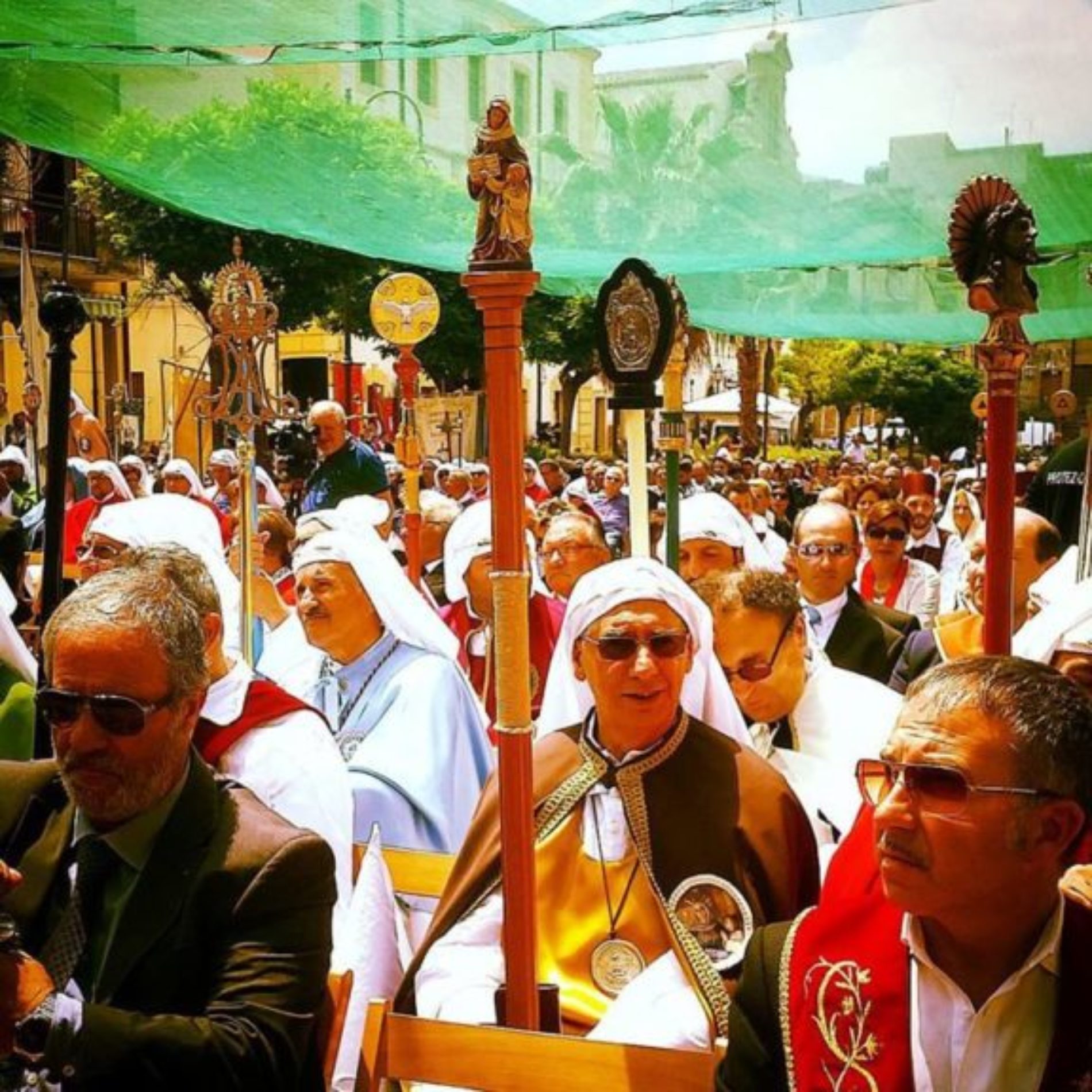 VIDEO / Raduno delle 54 confraternite della diocesi a Barrafranca