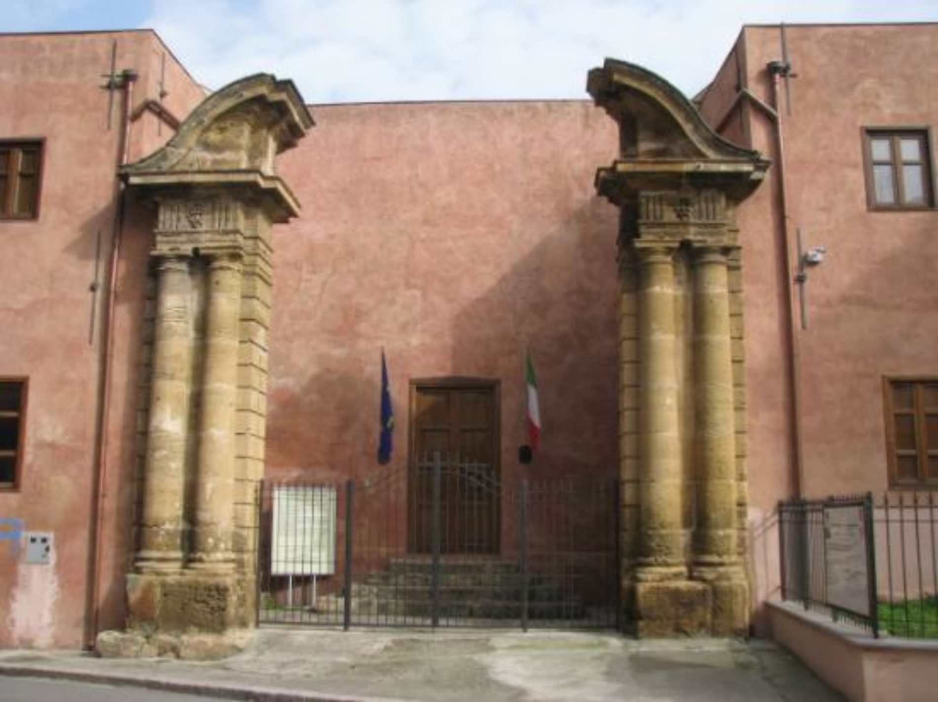Bagheria visita guidata al Museo del giocattolo e delle cere P. Piraino presso la Certosa di Palazzo Butera