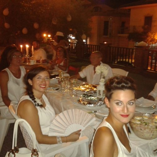 Pietraperzia. Oltre cento persone nella notte di San Lorenzo (10 agosto) alla “Cena in Bianco” prima edizione