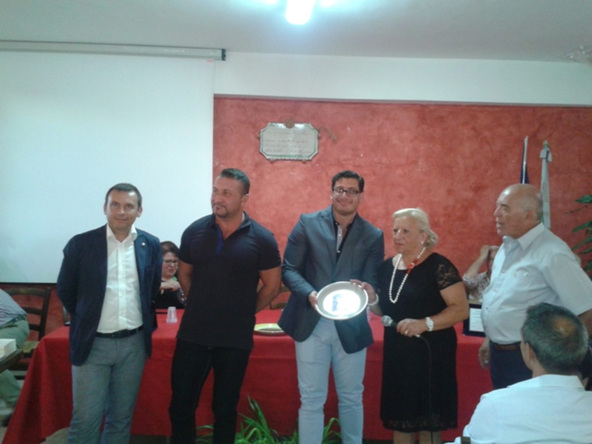 Barrafranca. Due Eccellenze barresi premiate dalla “Associazione Italiani in Patria e nel Mondo”