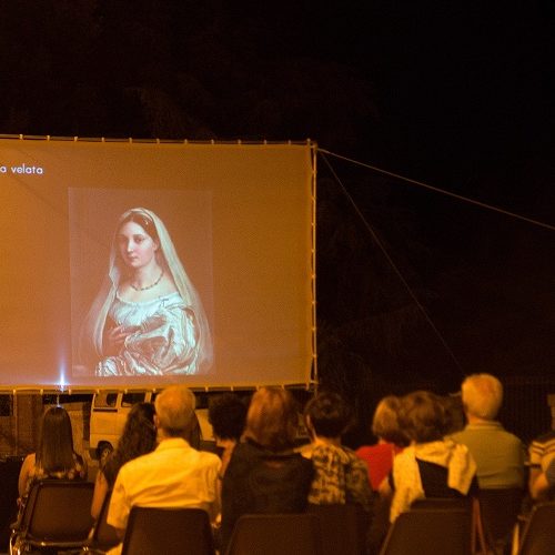 “La Storia dell’Arte in Musica” di Sebastiano Occhino incanta il pubblico