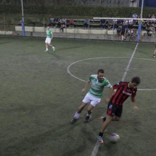 Video / Le due gare di semifinale del XXI torneo Italia Giovani al cardiopalmo: Enjoy Room – Agriemporio 2-3 e La Valle dei Sapori – Puzzo Siderurgici 3-6