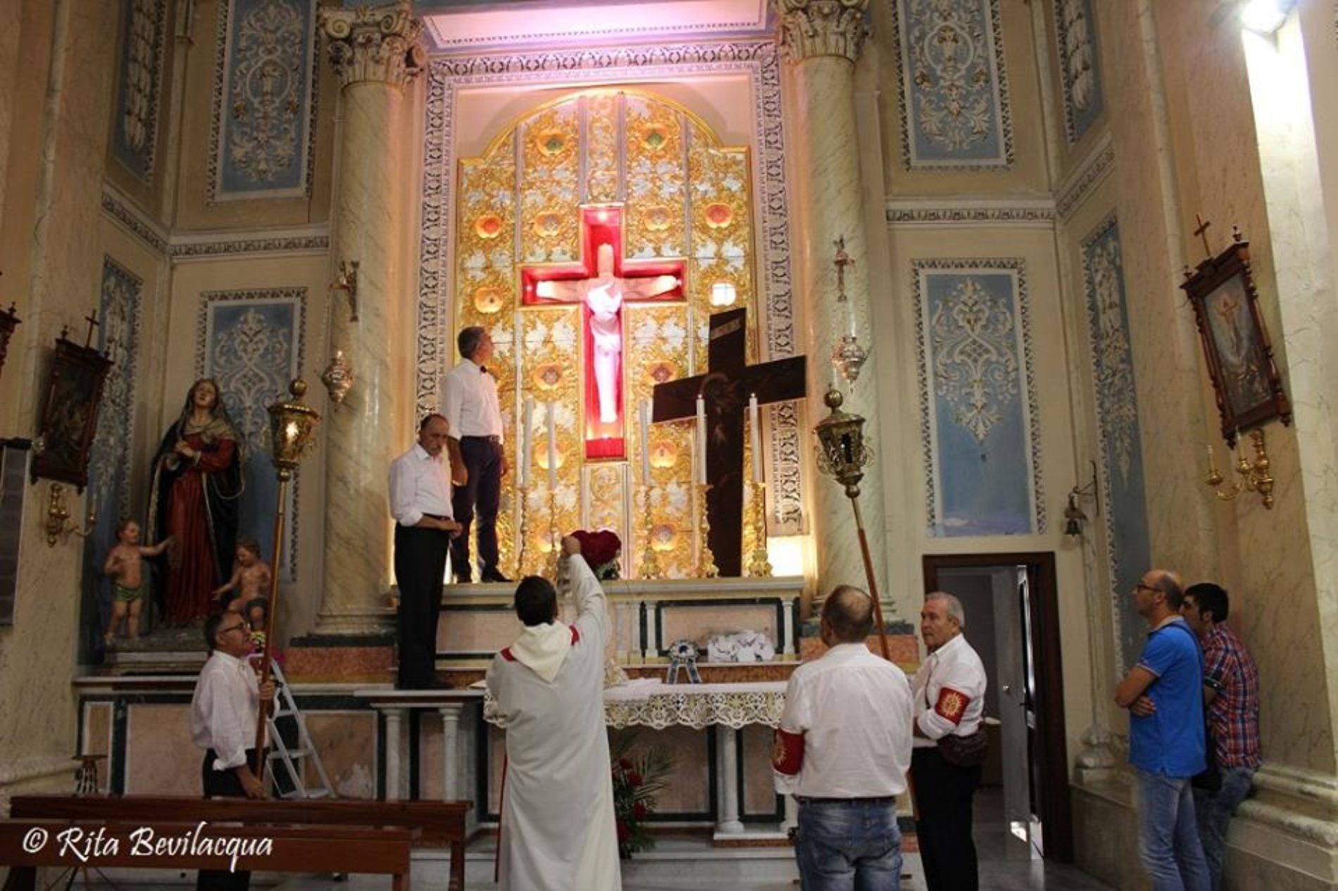In occasione dell’Esaltazione della Croce Barrafranca celebra il SS. Crocifisso
