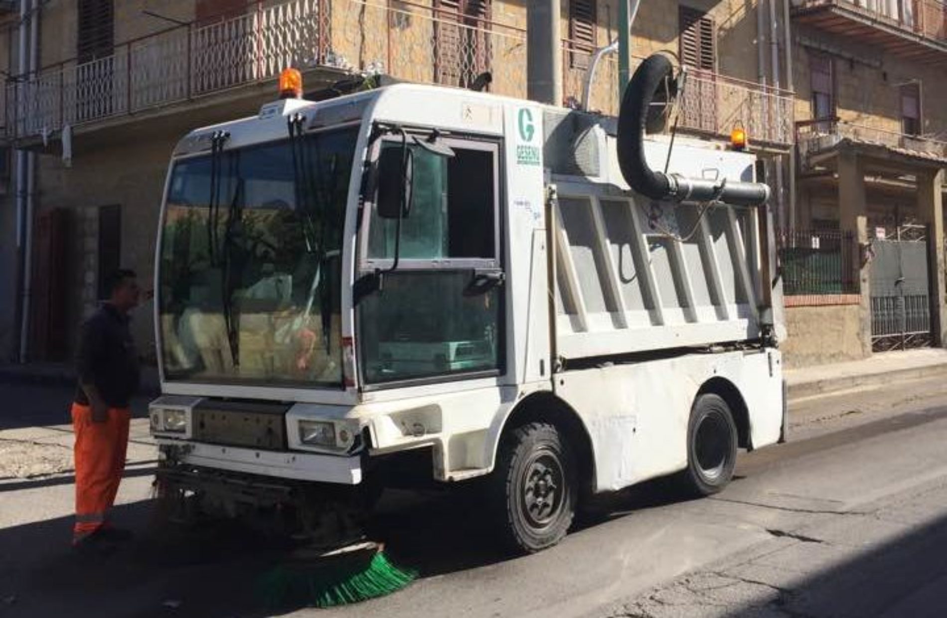 Barrafranca – La General Montaggi già al lavoro “e che pulizia sia!”
