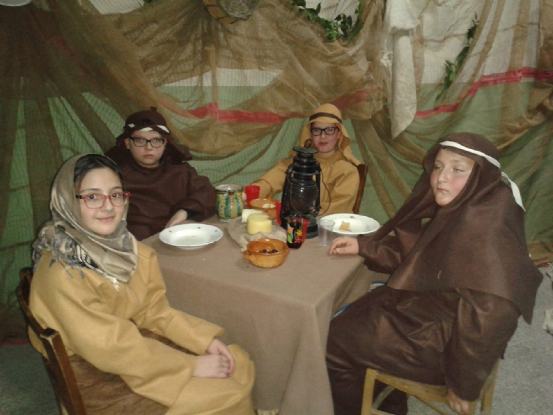 Pietraperzia. Presepe vivente con 150 alunni all’ Istituto Comprensivo “Vincenzo Guarnaccia