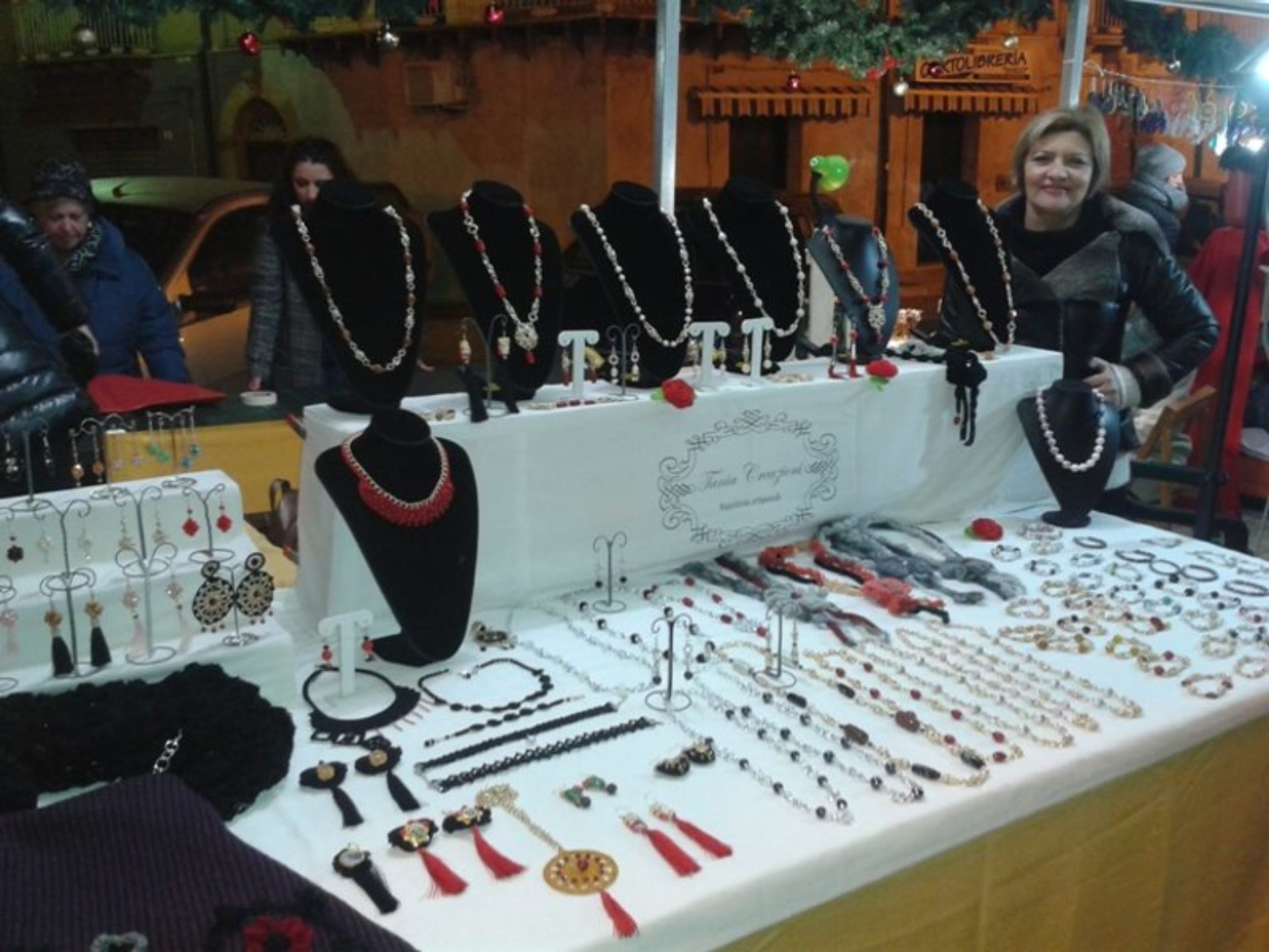 PIETRAPERZIA. Grande successo per i Mercatini di Natale.