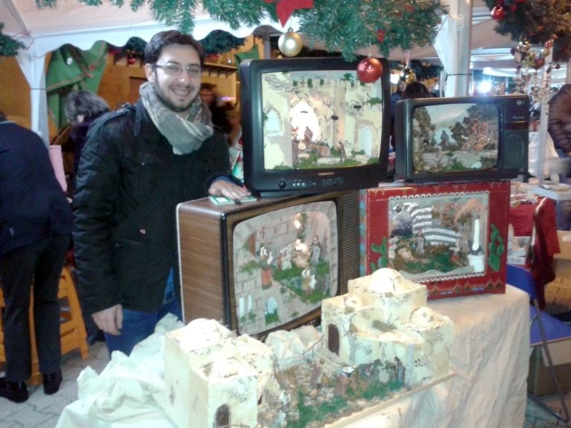 PIETRAPERZIA. Grande successo per i Mercatini di Natale.