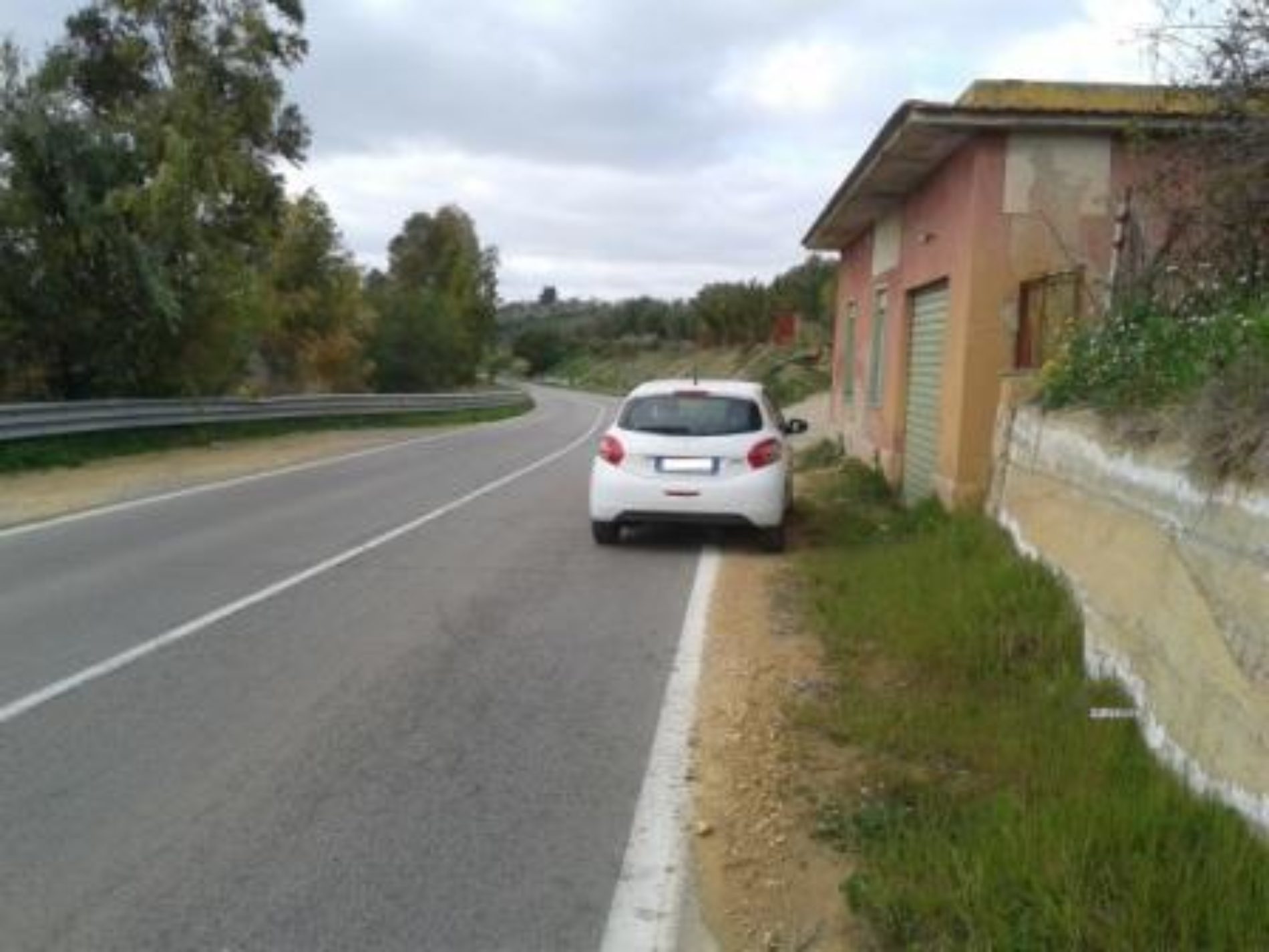 PIETRAPERZIA. Incidente stradale sulla statale 191. Una pensionata in ospedale per accertamenti.