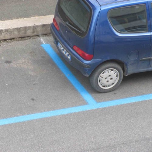 Barrafranca. Bocciata revoca di parcheggio per acquisto garmaci