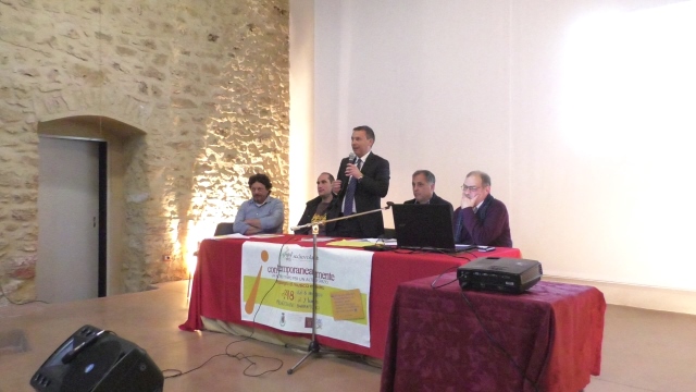 Conferenza contemporaneamente 2018