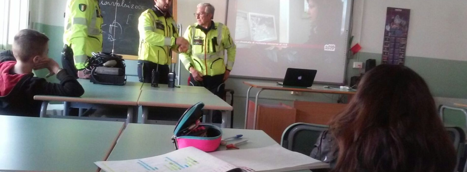 Al “Verga” alunni simulano casi di emergenza con il supporto dei volontari della Protezione Civile