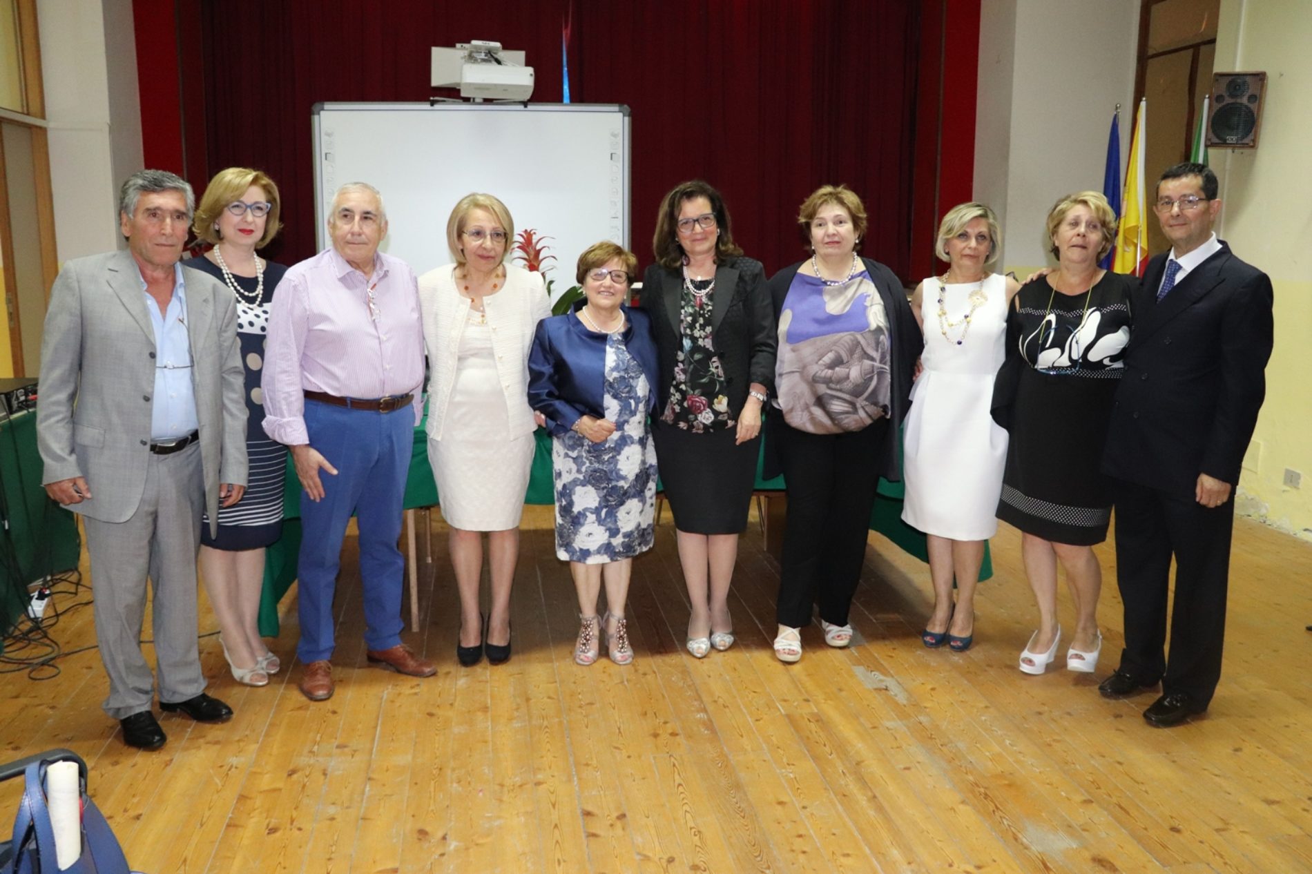 PIETRAPERZIA. Al comprensivo “Vincenzo Guarnaccia” festa per sette “pensionandi”.