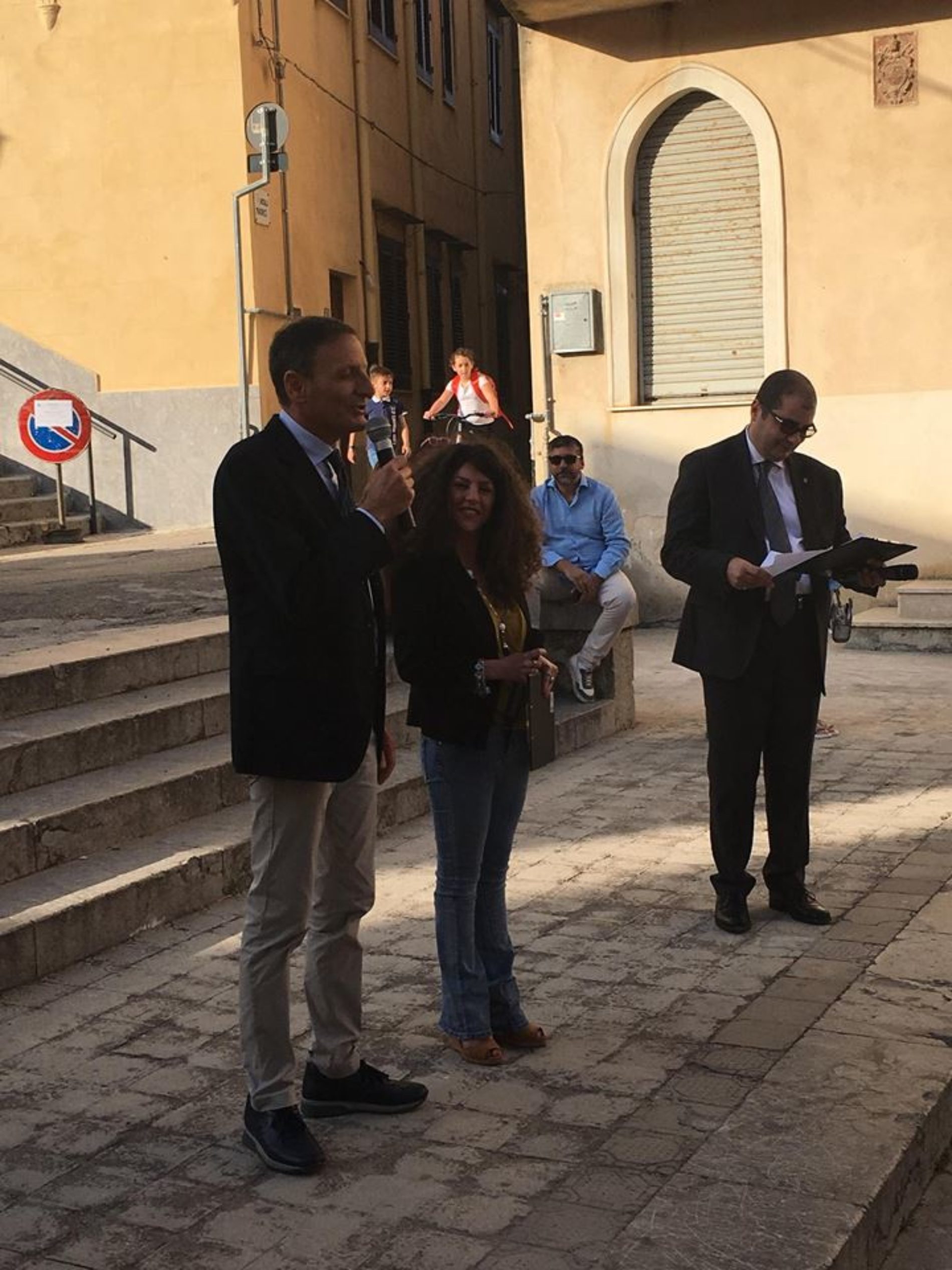 Mezzojuso (Pa). Inaugurata la prima collettiva d’arte ““I colori degli artisti a Mezzojuso per un mondo migliore”