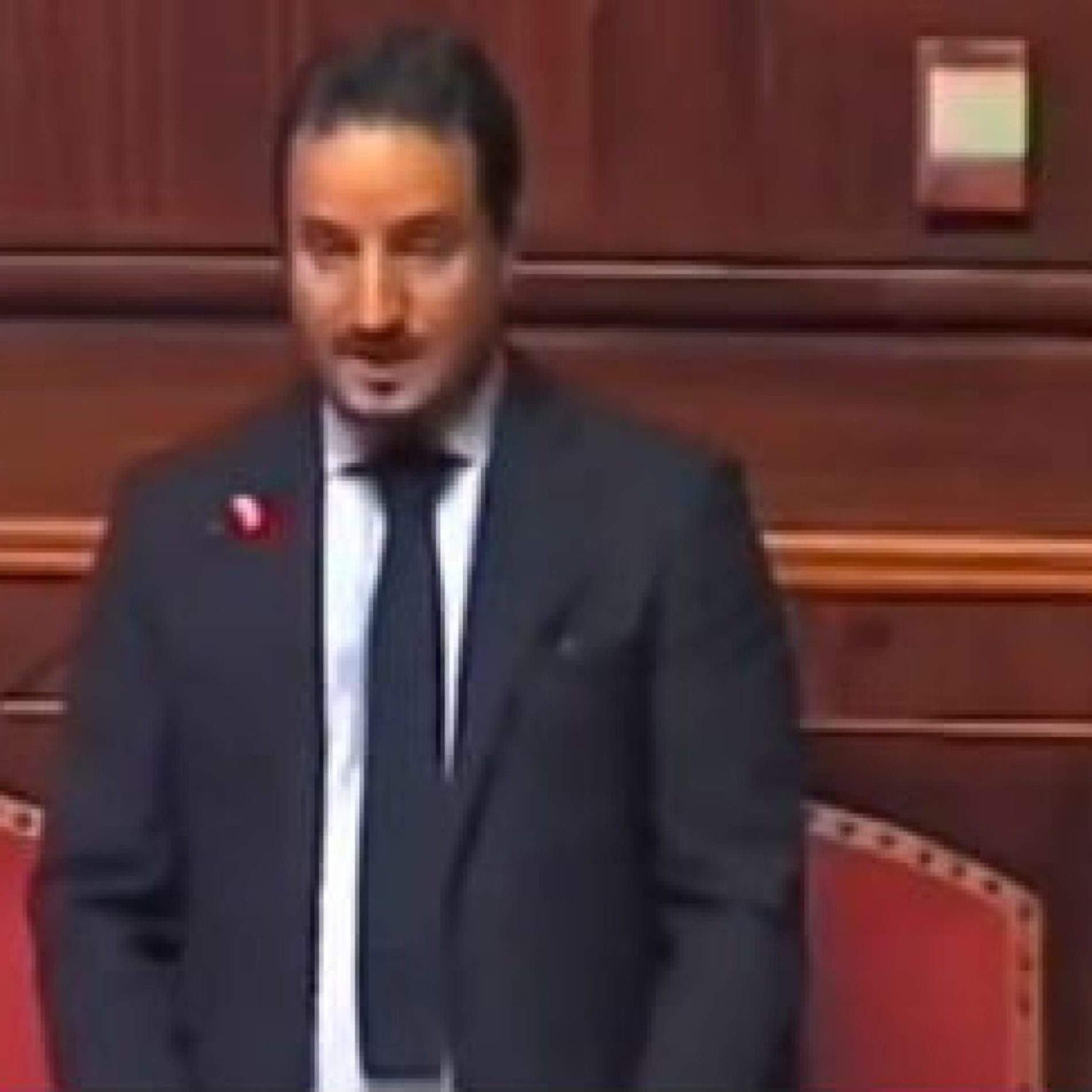 Enna. Famiglia in preda alla disperazione occupa una casa popolare. Il senatore Trentacoste (M5S): “Mi appello al Prefetto e al sindaco, sosteniamo i nostri concittadini”